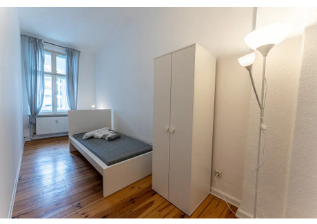 Mieszkanie do wynajęcia - Boxhagener Straße Berlin, Niemcy, 63 m², 771 USD (2960 PLN), NET-90204962