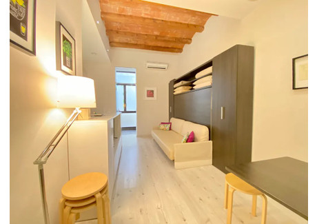 Mieszkanie do wynajęcia - Carrer d'Aragó Barcelona, Hiszpania, 39 m², 2628 USD (10 274 PLN), NET-90205251