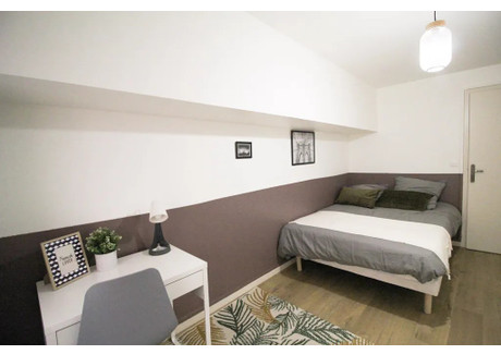 Mieszkanie do wynajęcia - Montée Saint-Barthélemy Lyon, Francja, 89 m², 639 USD (2516 PLN), NET-90205304