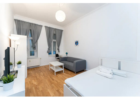 Mieszkanie do wynajęcia - Bornholmer Straße Berlin, Niemcy, 32 m², 1449 USD (5667 PLN), NET-90205335