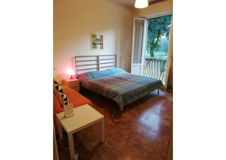 Mieszkanie do wynajęcia - Via del Campuccio Florence, Włochy, 120 m², 773 USD (3210 PLN), NET-90206190