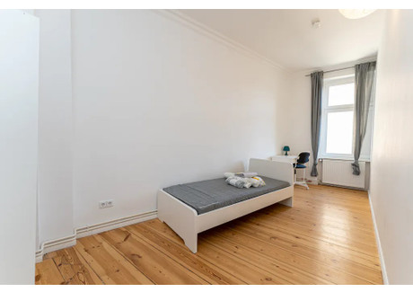 Mieszkanie do wynajęcia - Boxhagener Straße Berlin, Niemcy, 73 m², 779 USD (3044 PLN), NET-90206305