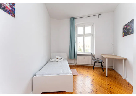 Mieszkanie do wynajęcia - Greifswalder Straße Berlin, Niemcy, 119 m², 717 USD (2776 PLN), NET-90206374