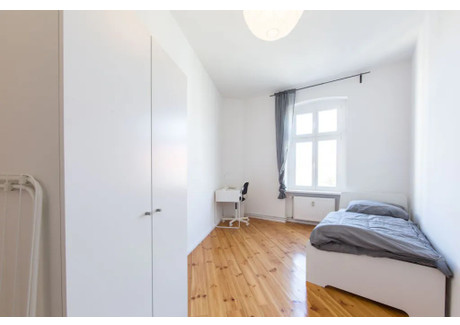 Mieszkanie do wynajęcia - Greifswalder Straße Berlin, Niemcy, 119 m², 691 USD (2785 PLN), NET-90206374