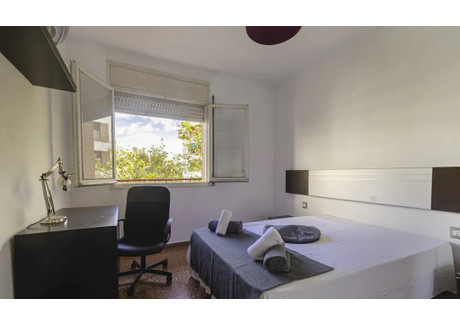 Mieszkanie do wynajęcia - Avinguda del Paral.lel Barcelona, Hiszpania, 130 m², 680 USD (2678 PLN), NET-90206633