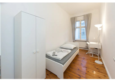 Mieszkanie do wynajęcia - Bornholmer Straße Berlin, Niemcy, 62 m², 733 USD (2815 PLN), NET-90206997