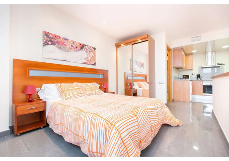 Mieszkanie do wynajęcia - Carrer de Torres i Amat Barcelona, Hiszpania, 35 m², 2698 USD (10 873 PLN), NET-90206999