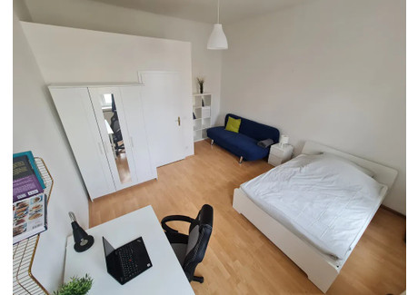 Mieszkanie do wynajęcia - Treustraße Vienna, Austria, 70 m², 752 USD (3077 PLN), NET-90207200