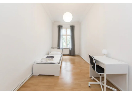 Mieszkanie do wynajęcia - Kaiser-Friedrich-Straße Berlin, Niemcy, 97 m², 731 USD (2992 PLN), NET-90208204