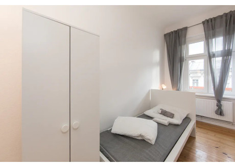 Mieszkanie do wynajęcia - Biebricher Straße Berlin, Niemcy, 66 m², 695 USD (2785 PLN), NET-90208203