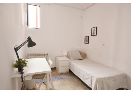 Mieszkanie do wynajęcia - Calle de Alberto Aguilera Madrid, Hiszpania, 170 m², 764 USD (3063 PLN), NET-90208461