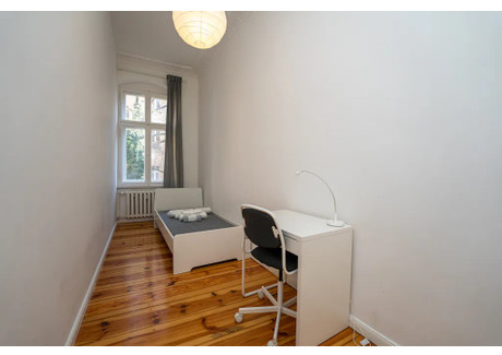 Mieszkanie do wynajęcia - Boxhagener Straße Berlin, Niemcy, 65 m², 687 USD (2870 PLN), NET-90208629