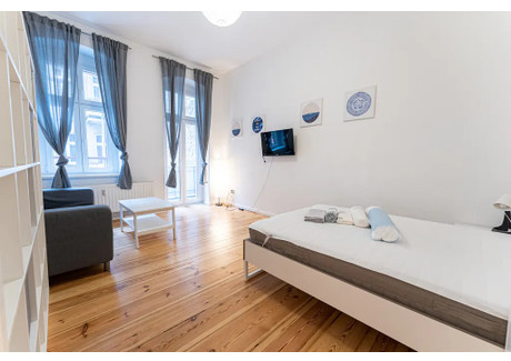 Mieszkanie do wynajęcia - Bornholmer Straße Berlin, Niemcy, 32 m², 1532 USD (5991 PLN), NET-90208632