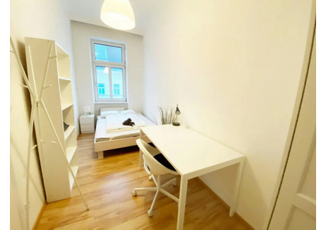 Mieszkanie do wynajęcia - Koppstraße Vienna, Austria, 85 m², 628 USD (2462 PLN), NET-90208996