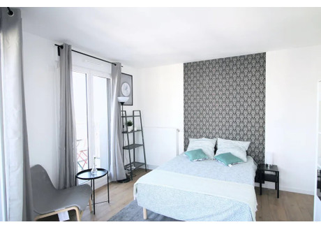 Mieszkanie do wynajęcia - Rue Mozart Clichy, Francja, 91 m², 921 USD (3693 PLN), NET-90209442