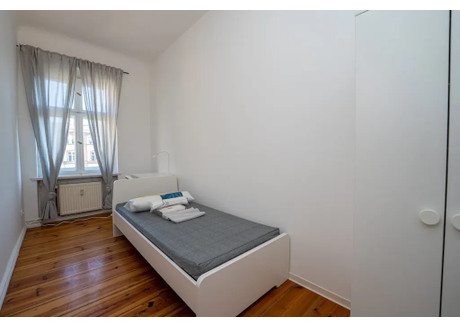 Mieszkanie do wynajęcia - Boxhagener Straße Berlin, Niemcy, 63 m², 771 USD (3022 PLN), NET-90209573