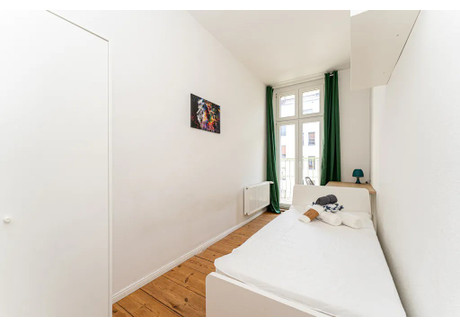 Mieszkanie do wynajęcia - Boxhagener Straße Berlin, Niemcy, 58 m², 714 USD (2742 PLN), NET-90209730