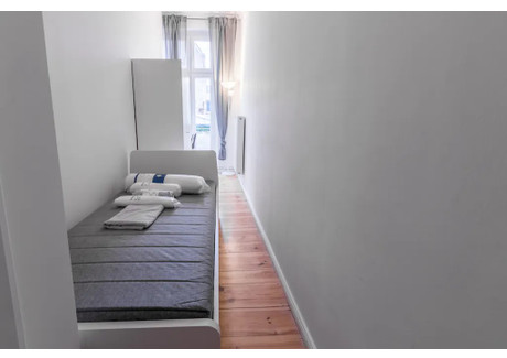 Mieszkanie do wynajęcia - Boxhagener Straße Berlin, Niemcy, 73 m², 779 USD (3045 PLN), NET-90209731