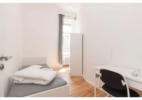 Mieszkanie do wynajęcia - Hermannstraße Berlin, Niemcy, 147 m², 696 USD (2805 PLN), NET-90209788