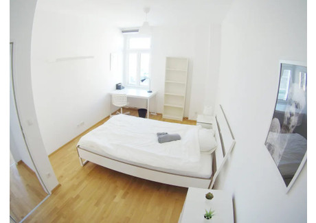 Mieszkanie do wynajęcia - Triester Straße Vienna, Austria, 83 m², 689 USD (2638 PLN), NET-90203082