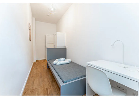 Mieszkanie do wynajęcia - Bornholmer Straße Berlin, Niemcy, 83 m², 682 USD (2750 PLN), NET-90214104