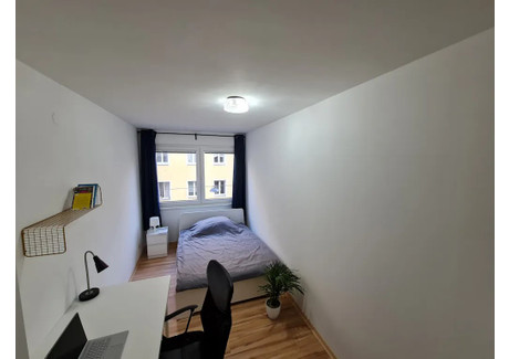 Mieszkanie do wynajęcia - Bennogasse Vienna, Austria, 220 m², 654 USD (2621 PLN), NET-90214106