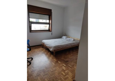 Mieszkanie do wynajęcia - Rua de Francisco Sanches Porto, Portugalia, 200 m², 518 USD (2119 PLN), NET-90215063