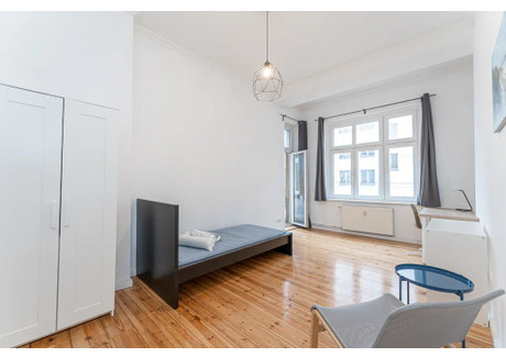 Mieszkanie do wynajęcia - Boxhagener Straße Berlin, Niemcy, 104 m², 918 USD (3524 PLN), NET-90215653