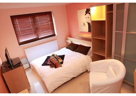 Mieszkanie do wynajęcia - Rue des Fraises Anderlecht, Belgia, 33 m², 2600 USD (10 246 PLN), NET-90215728
