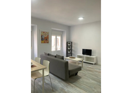 Mieszkanie do wynajęcia - Calle de Lavapiés Madrid, Hiszpania, 79 m², 1677 USD (7009 PLN), NET-90215800