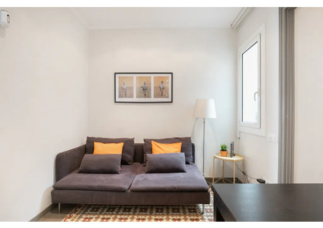 Mieszkanie do wynajęcia - Carrer del Roser Barcelona, Hiszpania, 32 m², 1075 USD (4236 PLN), NET-90215987