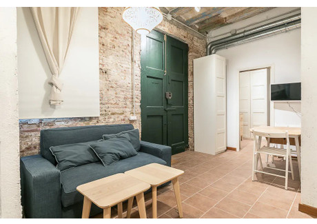 Mieszkanie do wynajęcia - Carrer de Vinaròs Barcelona, Hiszpania, 37 m², 994 USD (3986 PLN), NET-90215981