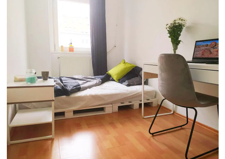 Mieszkanie do wynajęcia - Urban-Loritz-Platz Vienna, Austria, 65 m², 622 USD (2552 PLN), NET-90217665