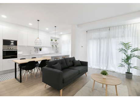 Mieszkanie do wynajęcia - Carrer del Rosselló Barcelona, Hiszpania, 89 m², 2609 USD (10 359 PLN), NET-90218643