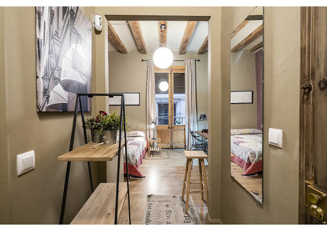 Mieszkanie do wynajęcia - Carrer dels Cotoners Barcelona, Hiszpania, 32 m², 965 USD (3908 PLN), NET-90218801