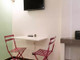 Mieszkanie do wynajęcia - Vicolo dei Panieri Rome, Włochy, 18 m², 752 USD (2963 PLN), NET-90219734