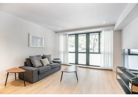 Mieszkanie do wynajęcia - Carrer del Comte d'Urgell Barcelona, Hiszpania, 78 m², 2178 USD (8343 PLN), NET-90219859