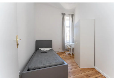 Mieszkanie do wynajęcia - Hermannstraße Berlin, Niemcy, 144 m², 660 USD (2705 PLN), NET-90210522