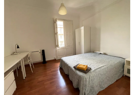 Mieszkanie do wynajęcia - Carrer de Muntaner Barcelona, Hiszpania, 140 m², 655 USD (2626 PLN), NET-90211412