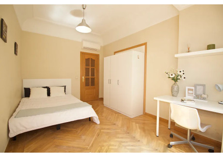 Mieszkanie do wynajęcia - Calle Isabel La Católica Madrid, Hiszpania, 140 m², 752 USD (2964 PLN), NET-90211923