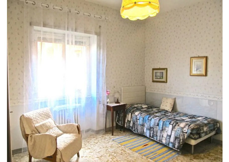 Mieszkanie do wynajęcia - Via delle Arniche Rome, Włochy, 85 m², 521 USD (2130 PLN), NET-90212073