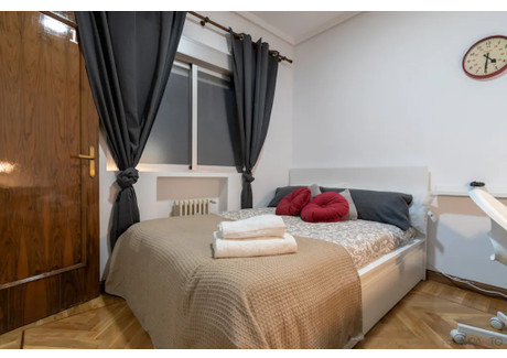 Mieszkanie do wynajęcia - Calle de Ríos Rosas Madrid, Hiszpania, 160 m², 648 USD (2656 PLN), NET-90212504