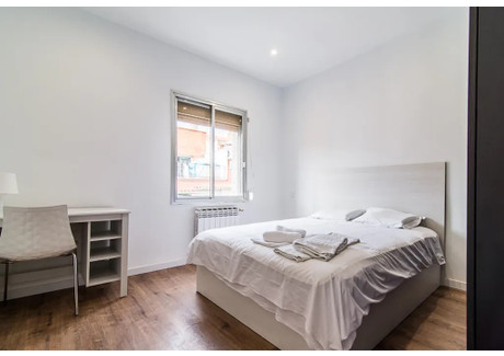 Mieszkanie do wynajęcia - Calle de Dolores Madrid, Hiszpania, 100 m², 644 USD (2593 PLN), NET-90212508