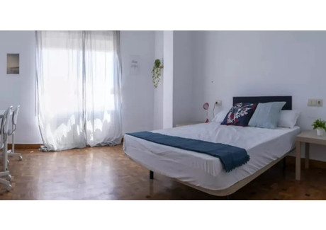 Mieszkanie do wynajęcia - Plaça de Sant Agustí Valencia, Hiszpania, 142 m², 658 USD (2731 PLN), NET-90212772