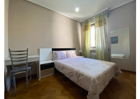 Mieszkanie do wynajęcia - Calle de Áncora Madrid, Hiszpania, 150 m², 735 USD (3015 PLN), NET-90225058