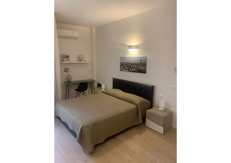 Mieszkanie do wynajęcia - Via Giuseppe Verdi Florence, Włochy, 80 m², 2063 USD (8560 PLN), NET-90227026