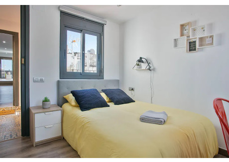 Mieszkanie do wynajęcia - Carrer de la Portaferrissa Barcelona, Hiszpania, 75 m², 1067 USD (4298 PLN), NET-90227028