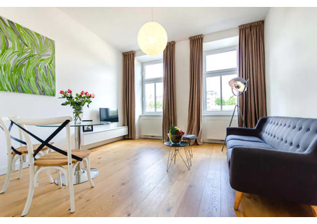 Mieszkanie do wynajęcia - Zwölfergasse Vienna, Austria, 40 m², 2066 USD (7956 PLN), NET-90227438