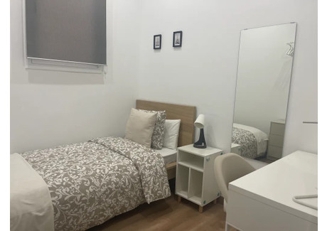 Mieszkanie do wynajęcia - Carrer de la Cera Barcelona, Hiszpania, 100 m², 755 USD (3155 PLN), NET-90227705