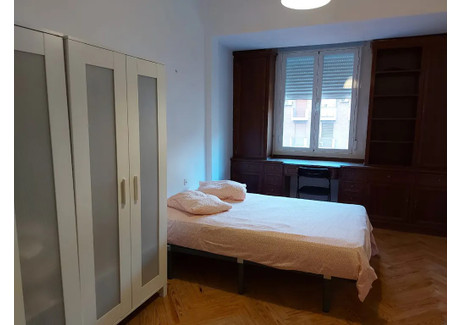 Mieszkanie do wynajęcia - Calle de Guzmán el Bueno Madrid, Hiszpania, 180 m², 623 USD (2392 PLN), NET-90228507